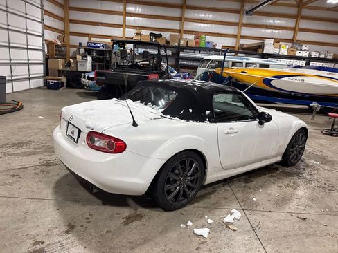 Used 2013 MAZDA MX-5 Miata Grand Touring w/ Premium Pkg image 5