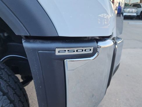 New 2026 GMC Sierra 2500 Pro image 12