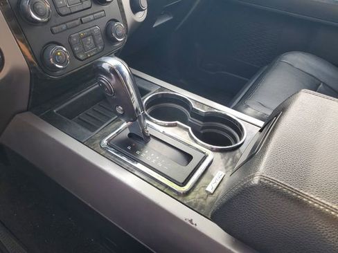 Used 2017 Ford Expedition Limited image 21