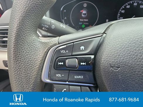 Used 2019 Honda Accord LX image 24