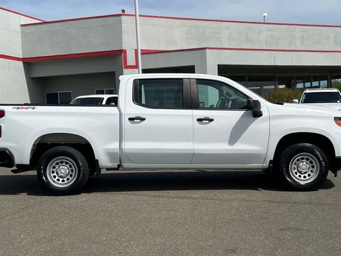 Used 2024 Chevrolet Silverado 1500 W/T w/ Trailering Package AWD/4WD image 6
