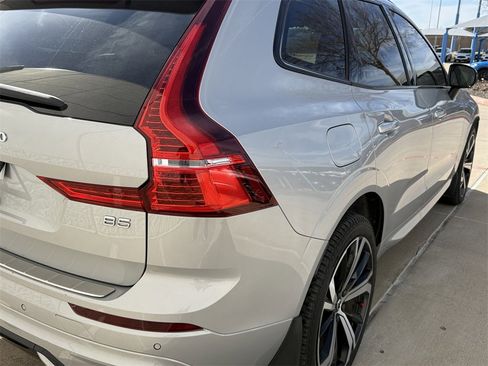 Used 2022 Volvo XC60 B5 R-Design w/ Protection Package Premier image 7