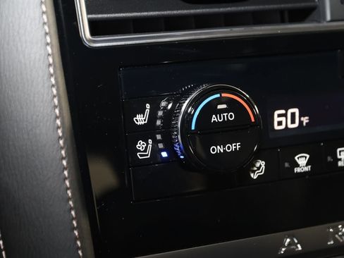 Used 2024 Nissan Armada Platinum w/ Captain's Chairs Package image 35