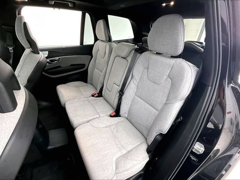 Used 2021 Volvo XC90 T8 Inscription w/ Advanced Package AWD/4WD image 35