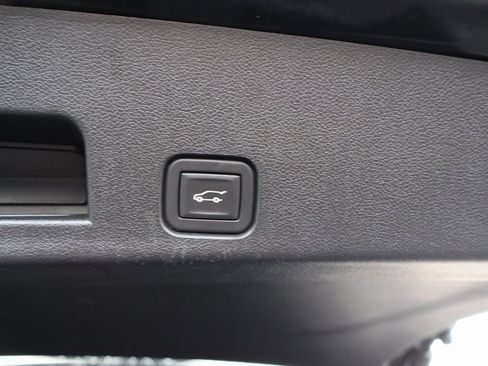 Used 2024 Chevrolet Traverse LS w/ Midnight/Sport Edition image 23