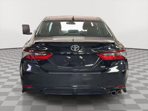 Used 2023 Toyota Camry SE w/ Cold Weather Package FWD image 4