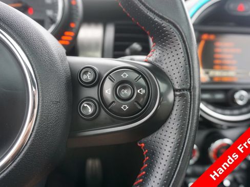 Used 2017 MINI Cooper S FWD image 4