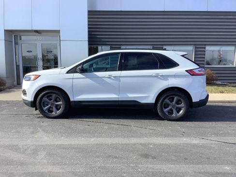 Certified 2024 Ford Edge SEL w/ Sport Appearance Package image 2
