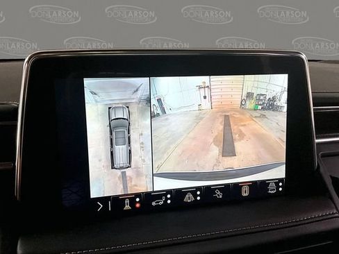 Used 2023 GMC Yukon XL AT4 w/ AT4 Premium Plus Package AWD/4WD image 24