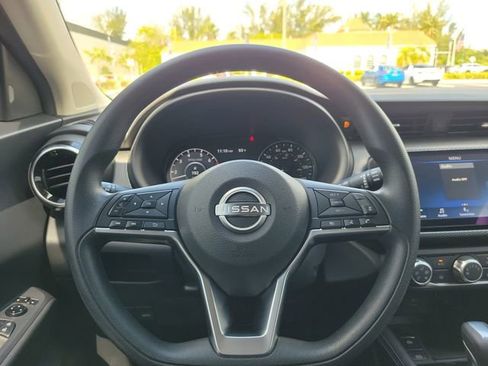 Used 2023 Nissan Kicks SV FWD image 17