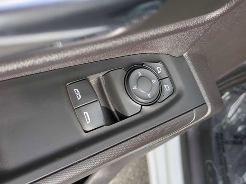 Used 2024 GMC Sierra 1500 Pro w/ Pro Value Package image 11