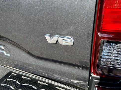 Certified 2023 Toyota Tacoma SR5 image 9