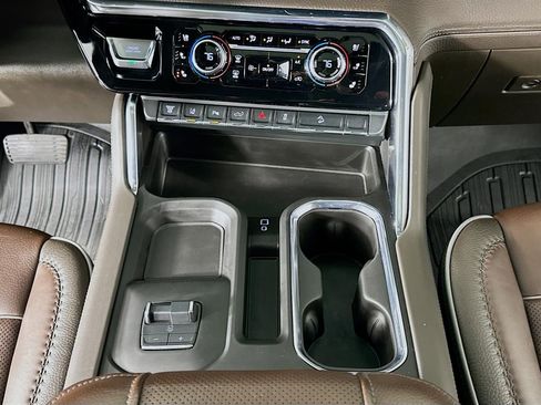 Used 2024 GMC Sierra 3500 Denali w/ Denali Reserve Package image 14