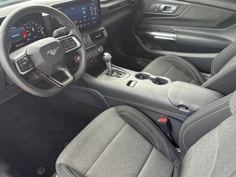 Used 2024 Ford Mustang Coupe RWD image 10