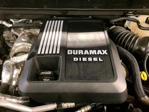 Used 2020 Chevrolet Silverado 1500 LT w/ All-Star Edition image 28