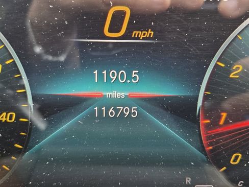 Used 2020 Mercedes-Benz CLA 250 image 26
