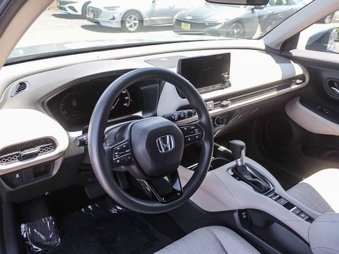 Used 2024 Honda HR-V LX image 23