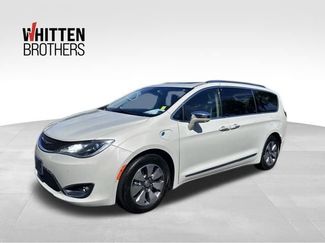 Used 2020 Chrysler Pacifica Limited w/ Advanced Safetytec Group FWD video 1