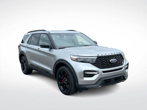 Used 2023 Ford Explorer ST w/ Equipment Group 401A AWD/4WD image 2