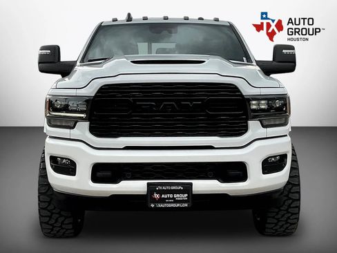 Used 2024 RAM 2500 Limited AWD/4WD image 6