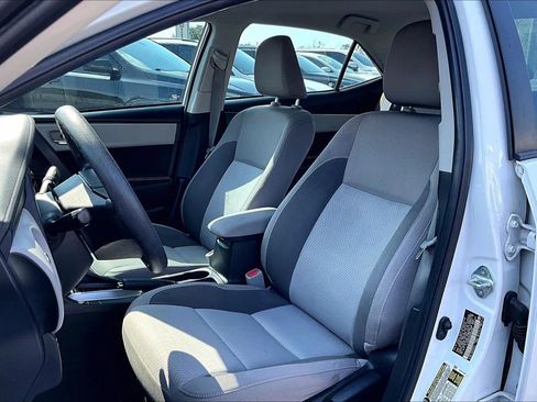 Used 2019 Toyota Corolla LE FWD image 5