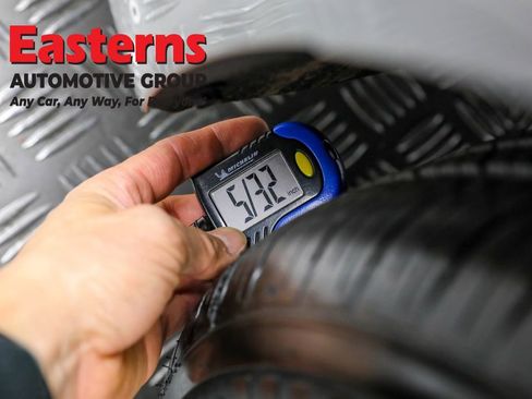 Used 2022 Toyota Prius LE image 24