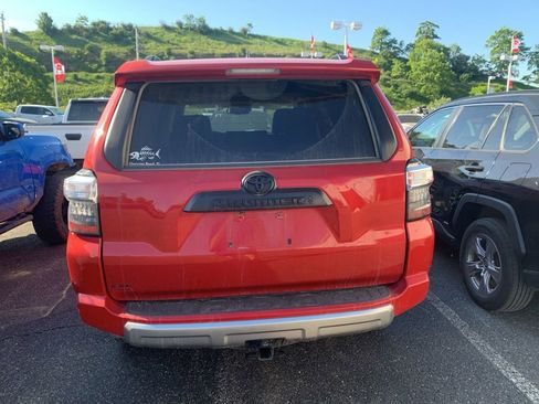 Used 2024 Toyota 4Runner TRD Off-Road Premium w/ Off Road Premium Plus Package AWD/4WD image 4