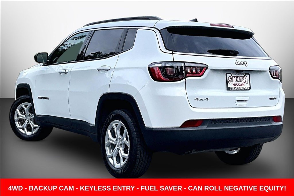 Used 2024 Jeep Compass Latitude AWD/4WD image 4