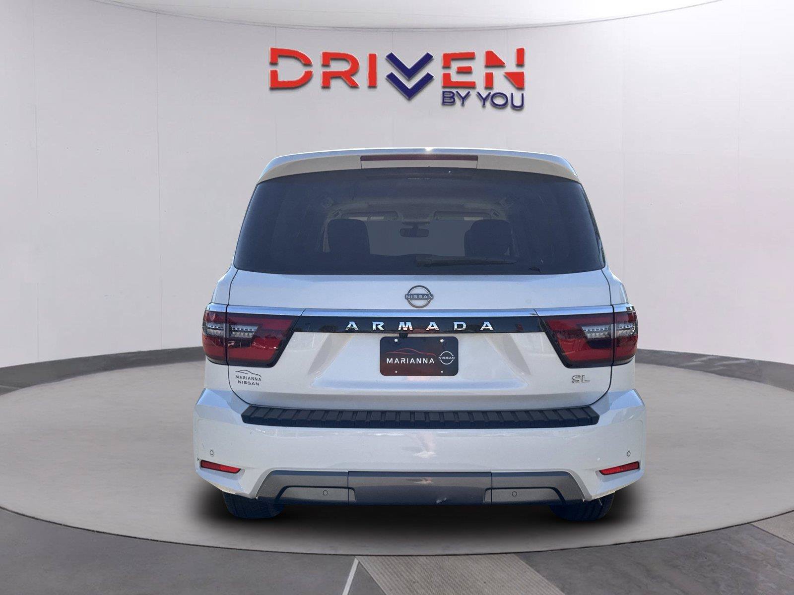 Used 2023 Nissan Armada SL w/ Captain's Chairs Package RWD image 4