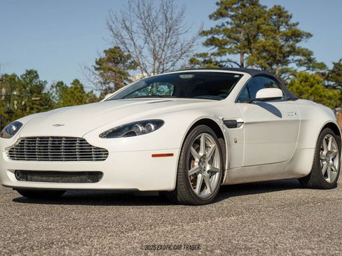 Used 2008 Aston Martin V8 Vantage Roadster 6-Speed image 16
