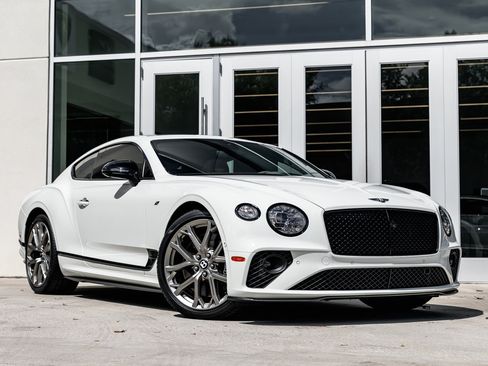 Used 2024 Bentley Continental GT V8 image 34