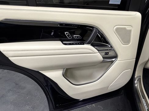 Used 2023 Land Rover Range Rover Long Wheelbase Autobiography AWD/4WD image 35