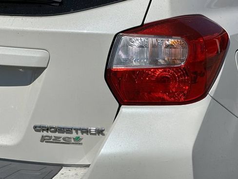 Used 2016 Subaru Crosstrek 2.0i Premium AWD/4WD image 8
