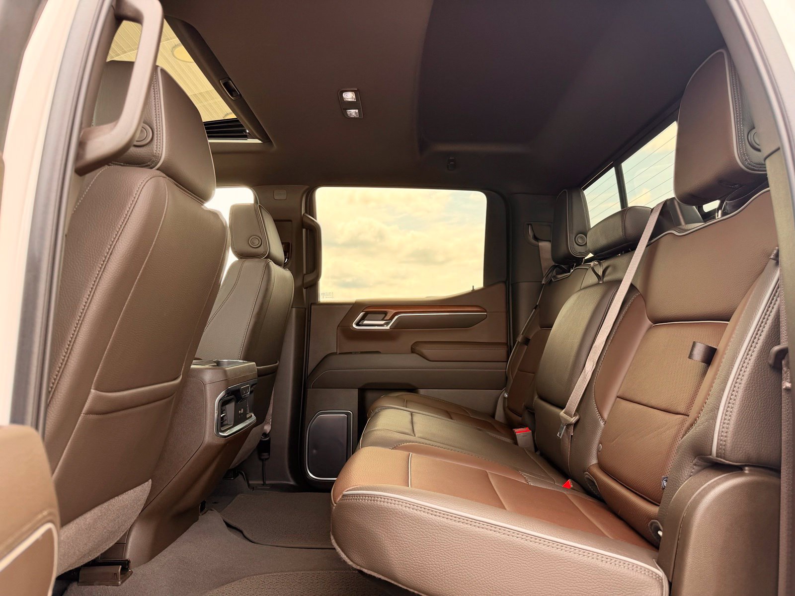 Used 2023 GMC Sierra 1500 Denali AWD/4WD image 23