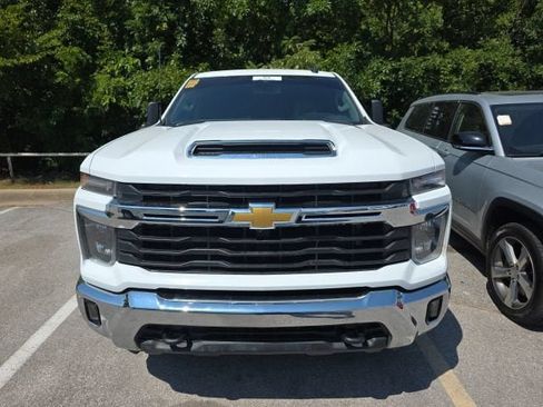 Used 2024 Chevrolet Silverado 2500 LT w/ All Star Edition AWD/4WD image 8