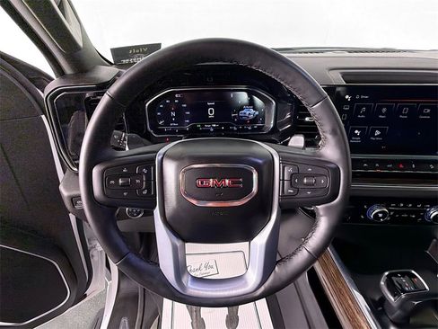 Used 2024 GMC Sierra 1500 Elevation w/ Preferred Package image 11