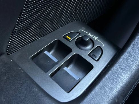 Used 2020 Jaguar F-TYPE Convertible RWD image 39