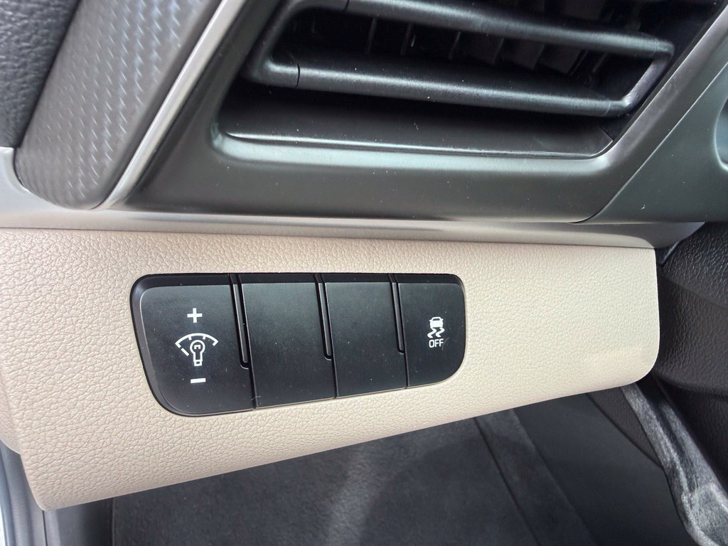 Used 2019 Hyundai Elantra SE FWD image 68