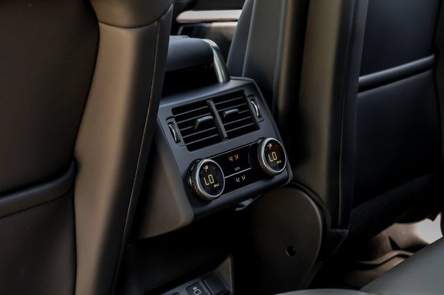 New 2026 Land Rover Discovery Limited Edition AWD/4WD image 50