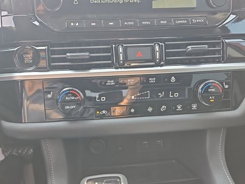 New 2025 Nissan Pathfinder SL image 20