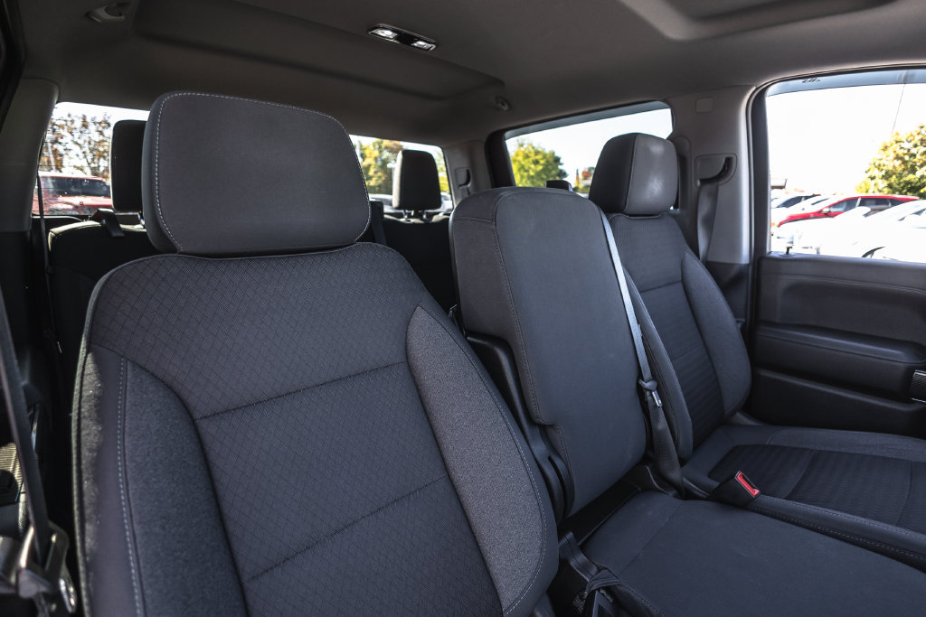 Used 2019 Chevrolet Silverado 1500 LT w/ All-Star Edition AWD/4WD image 30