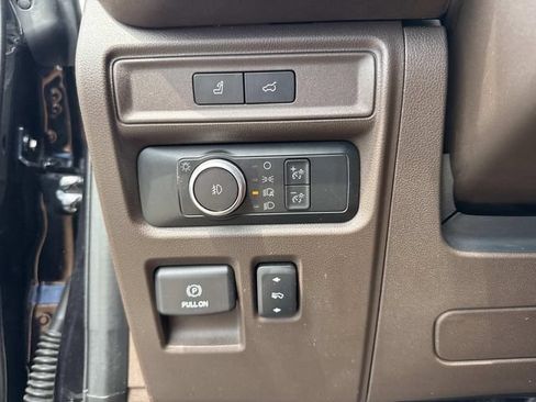 Used 2022 Ford Expedition King Ranch AWD/4WD image 23