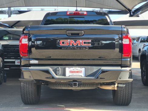 Used 2023 GMC Canyon Denali w/ Denali Black Edition AWD/4WD image 3