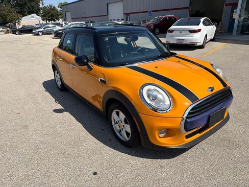 Used 2016 MINI Cooper 4-Door Hardtop FWD image 2