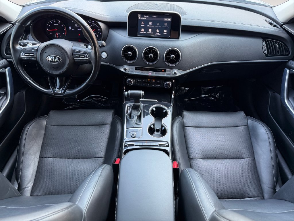 Used 2018 Kia Stinger AWD/4WD image 16