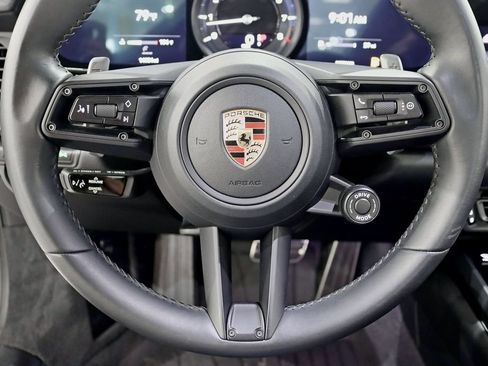 Used 2023 Porsche 911 Carrera T RWD image 16