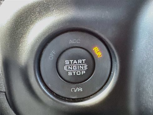 Used 2023 Jeep Gladiator Rubicon w/ LED Lighting Group AWD/4WD image 19