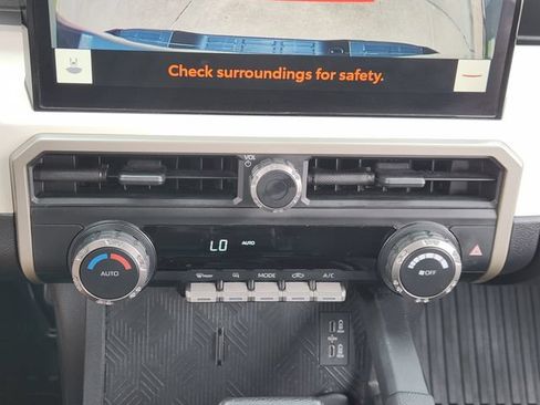 Used 2024 Toyota Tacoma TRD Off-Road AWD/4WD image 14