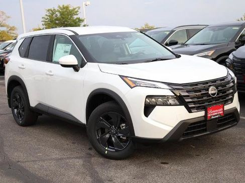New 2026 Nissan Rogue SV AWD/4WD image 2