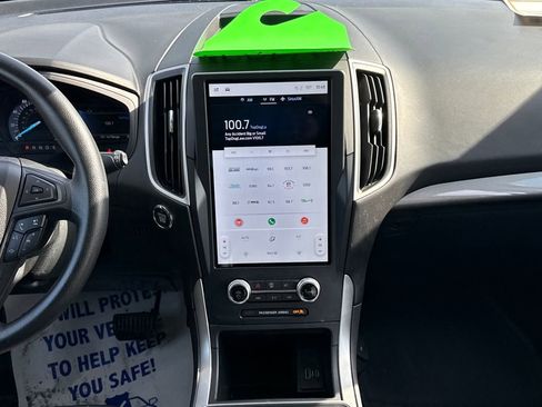 Certified 2022 Ford Edge SE w/ Black Appearance Package image 12